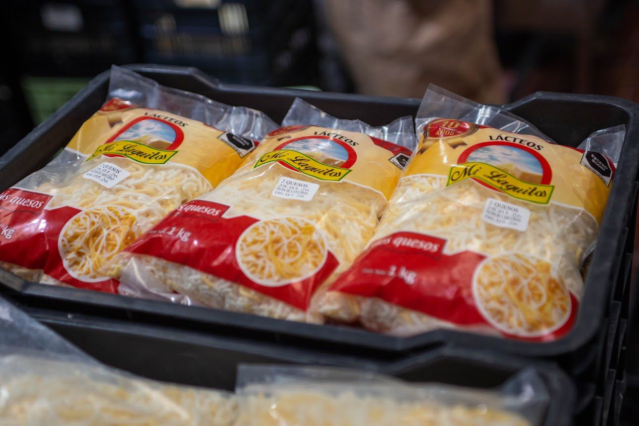 Dos quesos Lácteos Mi Laguitos